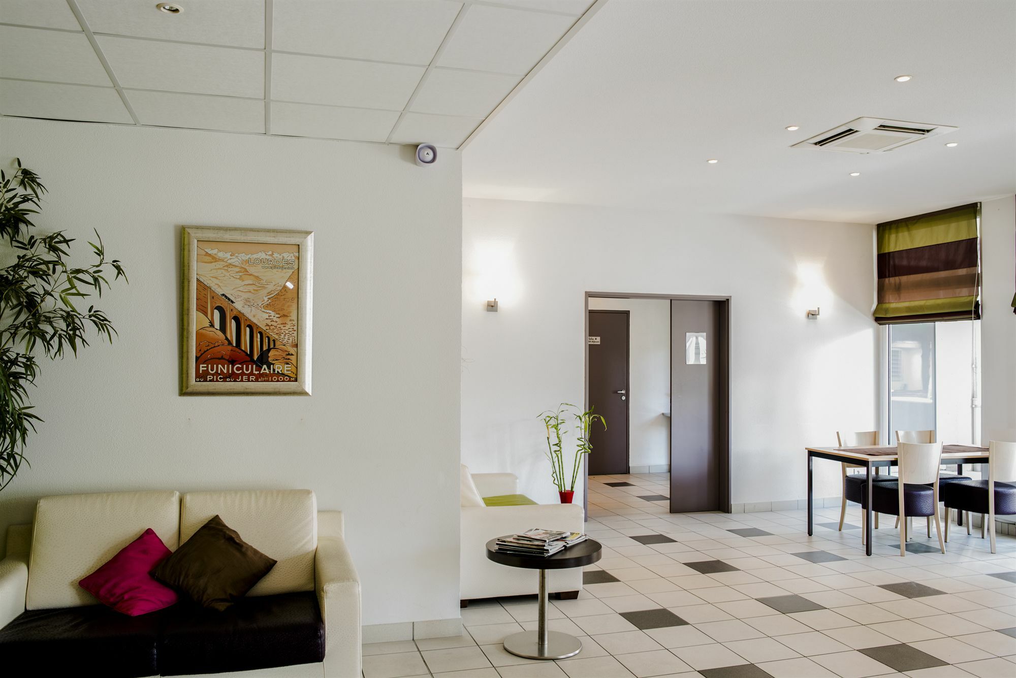 Appart'Hotel - Residence La Closeraie Лурд Екстер'єр фото